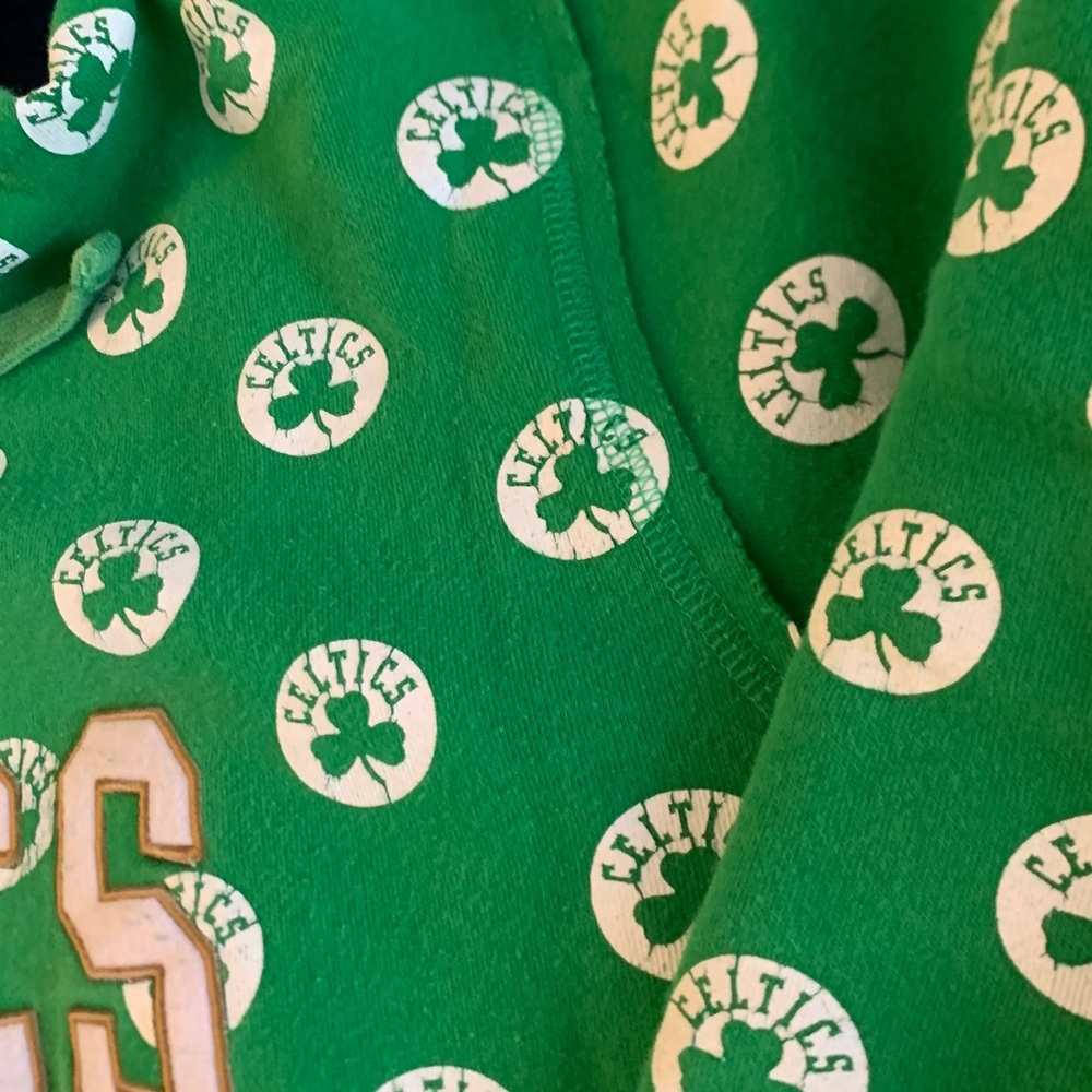 Green Celtics Hoodie - Picture 3 of 12